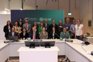Delegación oficial chilena en la COP28 de Dubái, encabezada por el Ministro de Relaciones Exteriores, Alberto Van Klaveren e integrada por científicos de la UACh.